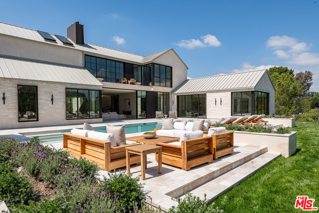 MLS #25608931 image #35