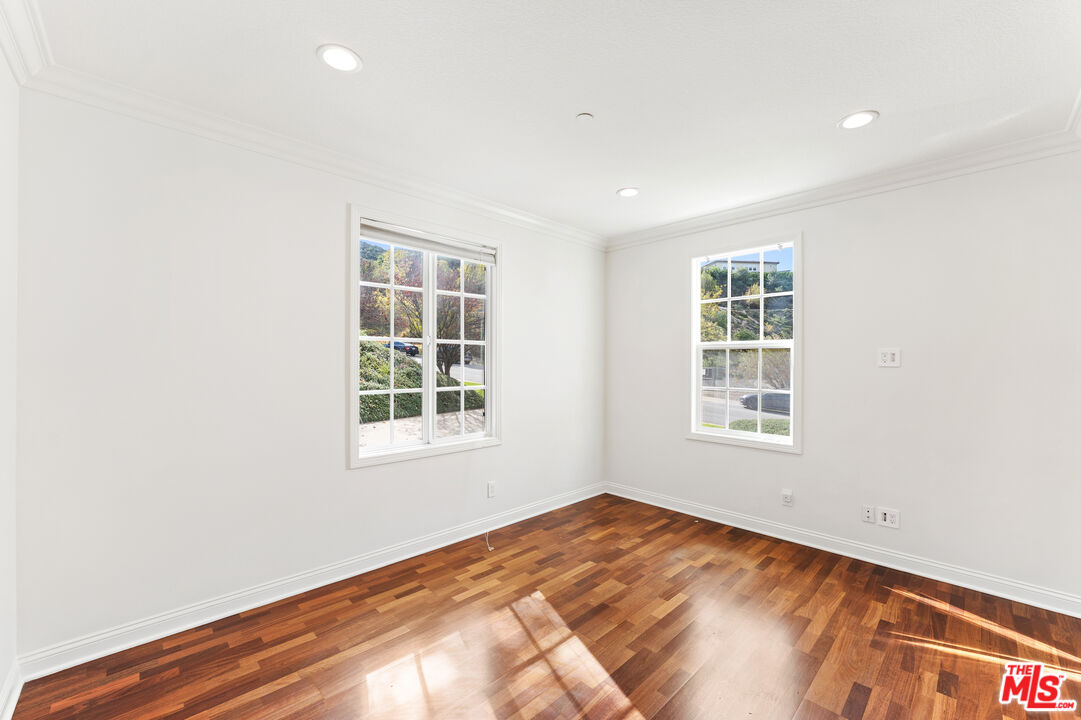 MLS #25619539 image #24