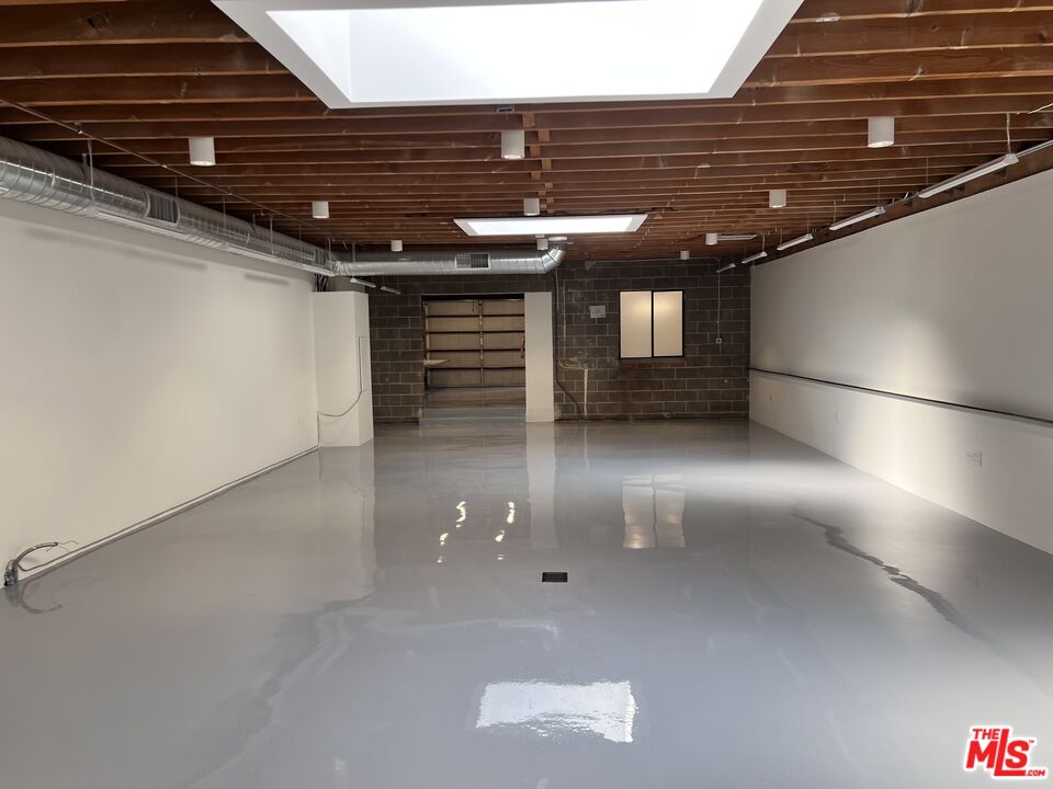 MLS #25619807 image #2