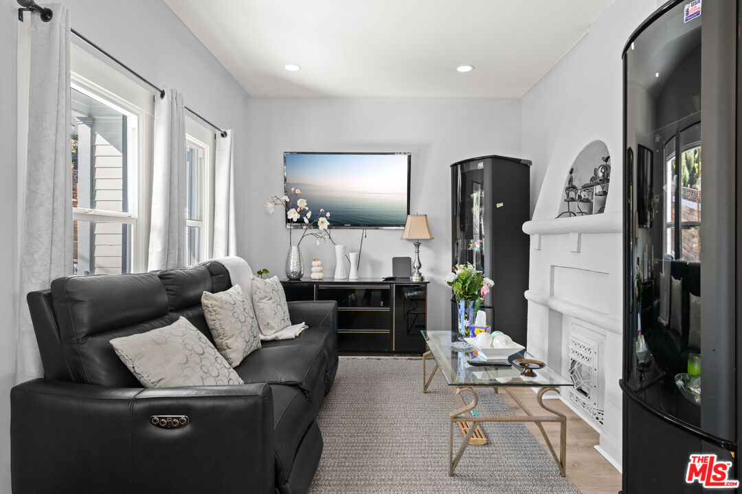 MLS #25619845 image #6