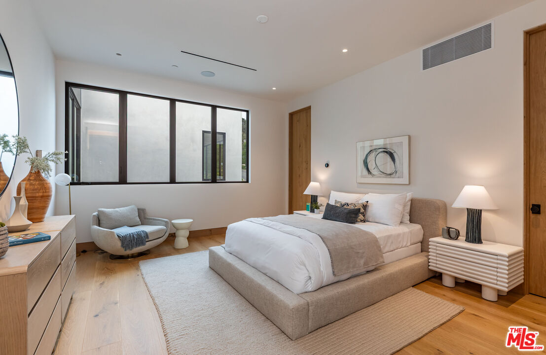 MLS #25619983 image #17