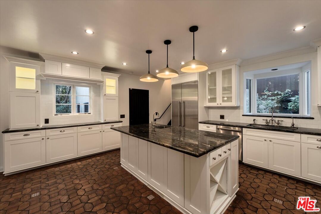 MLS #25620215 image #16