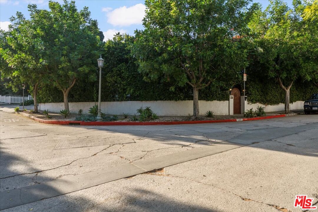 MLS #25620215 image #1