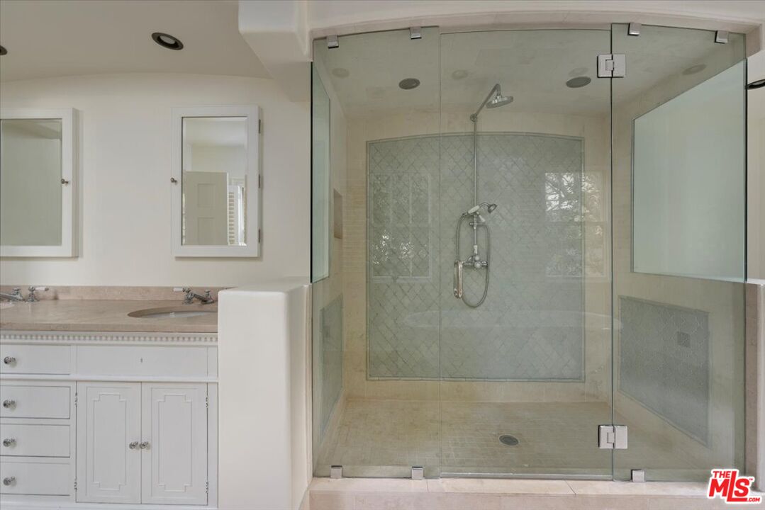 MLS #25620215 image #30