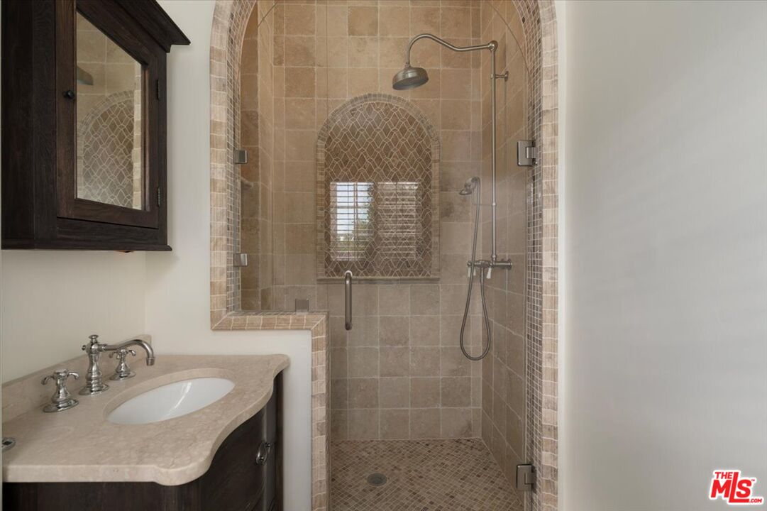 MLS #25620215 image #40