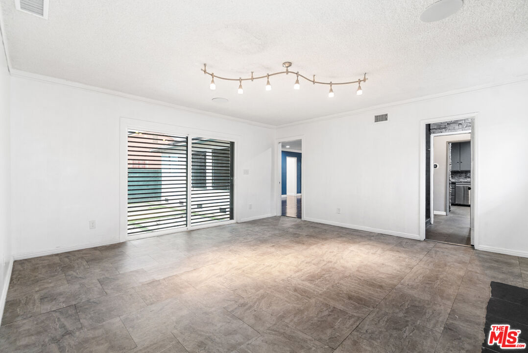 MLS #25620327 image #11