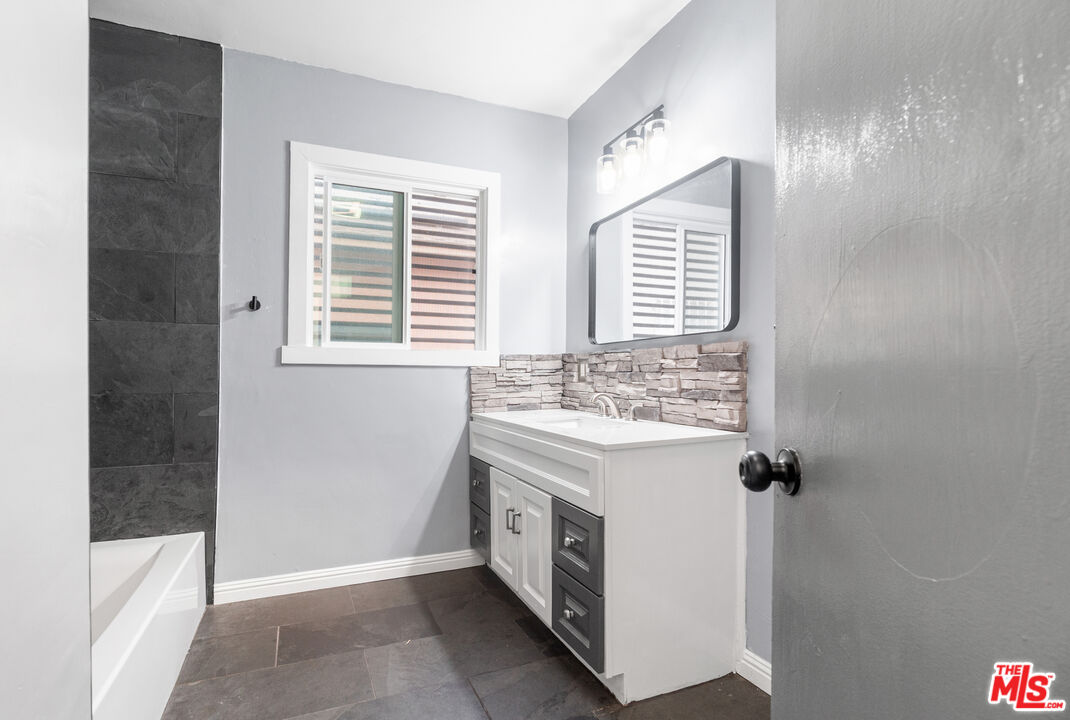 MLS #25620327 image #21