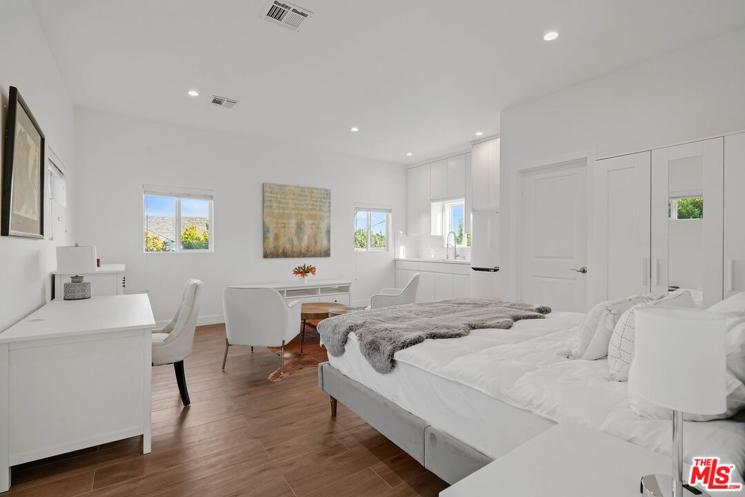 MLS #25620477 image #32