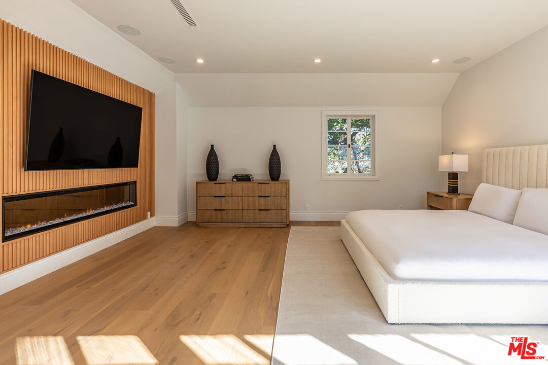 MLS #25620723 image #25