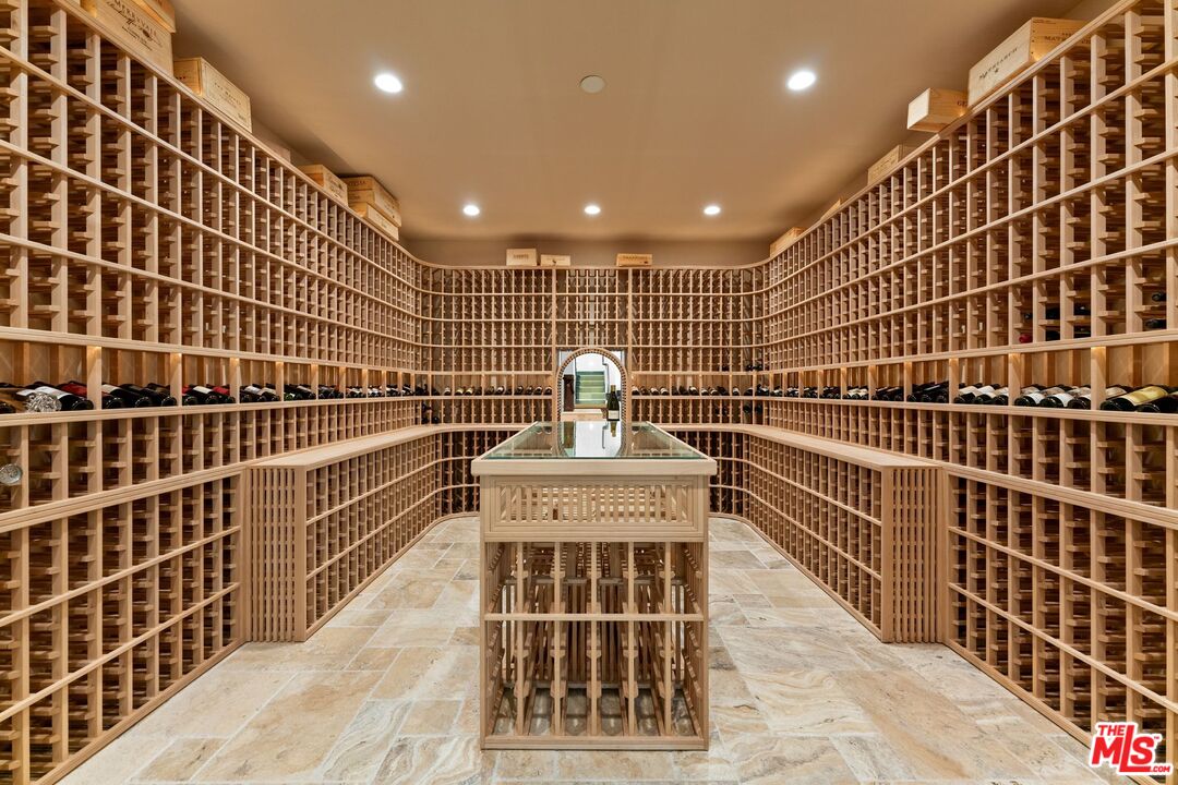 MLS #25620879 image #24