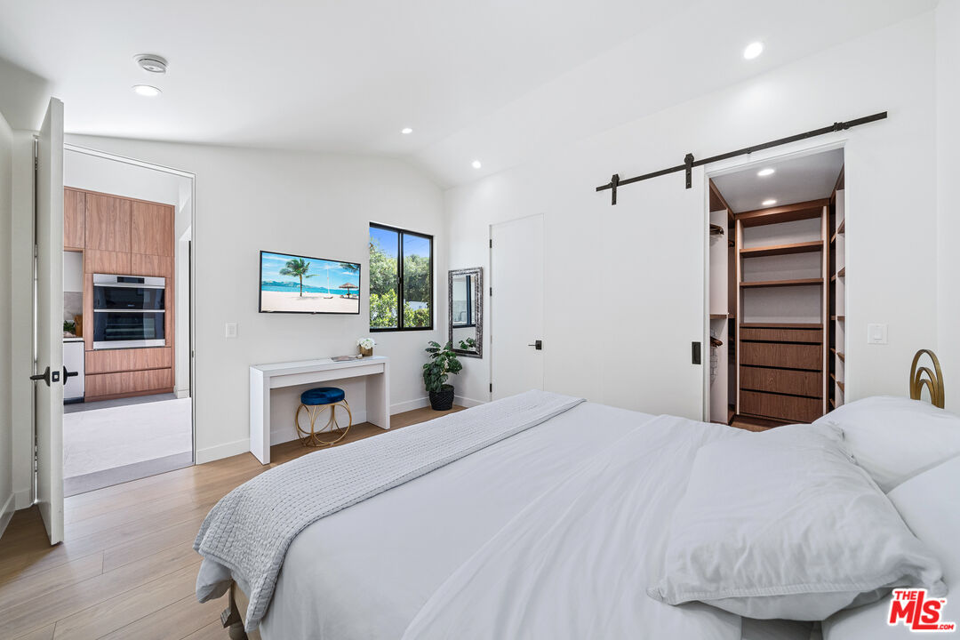 MLS #25621457 image #13