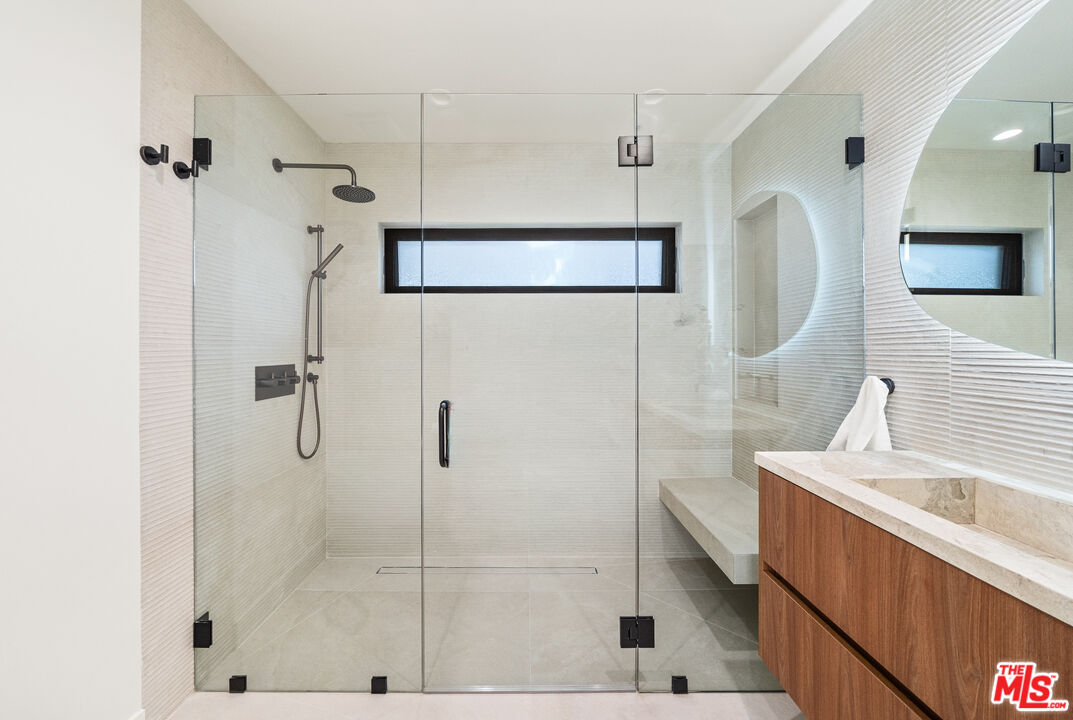 MLS #25621457 image #14