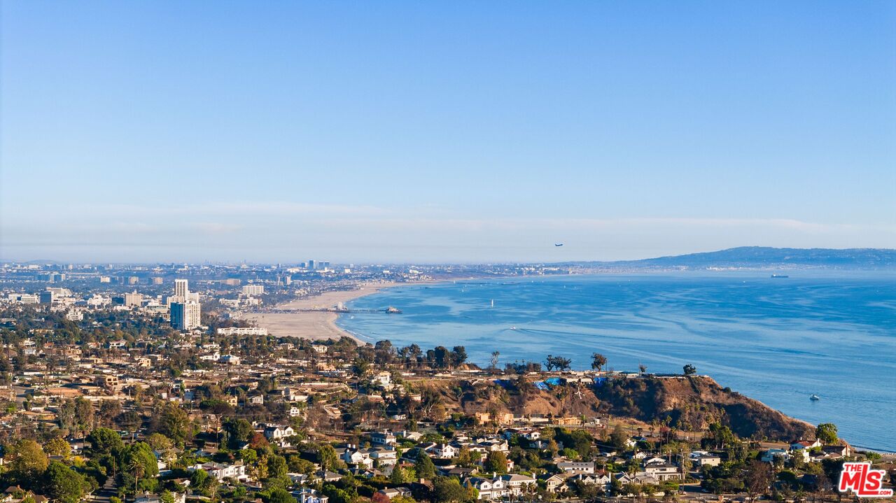 MLS #25621655 image #0