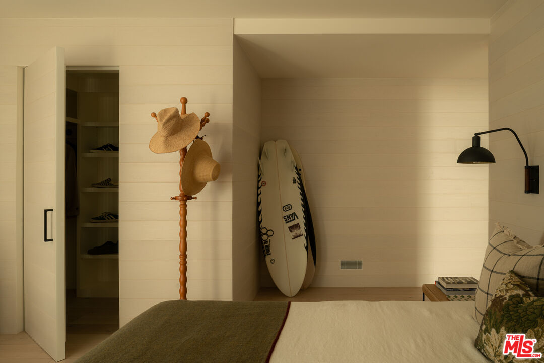 MLS #25621773 image #16