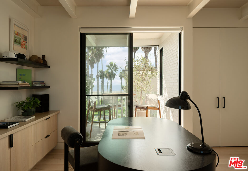 MLS #25621773 image #17