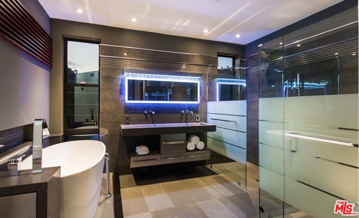 MLS #25621981 image #19