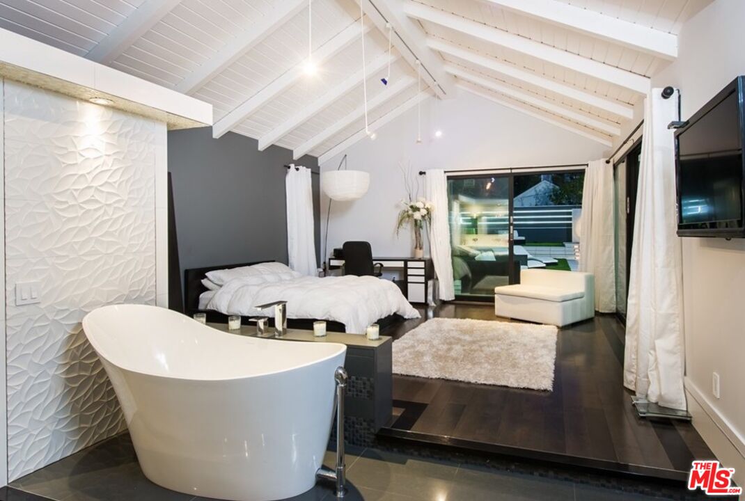 MLS #25621981 image #22