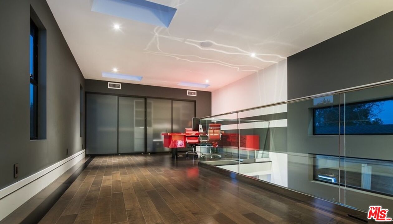 MLS #25621981 image #25