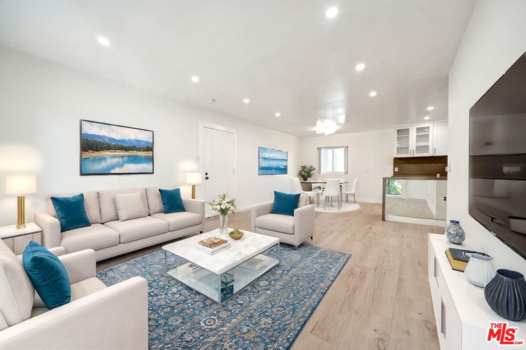 MLS #25622053 image #0