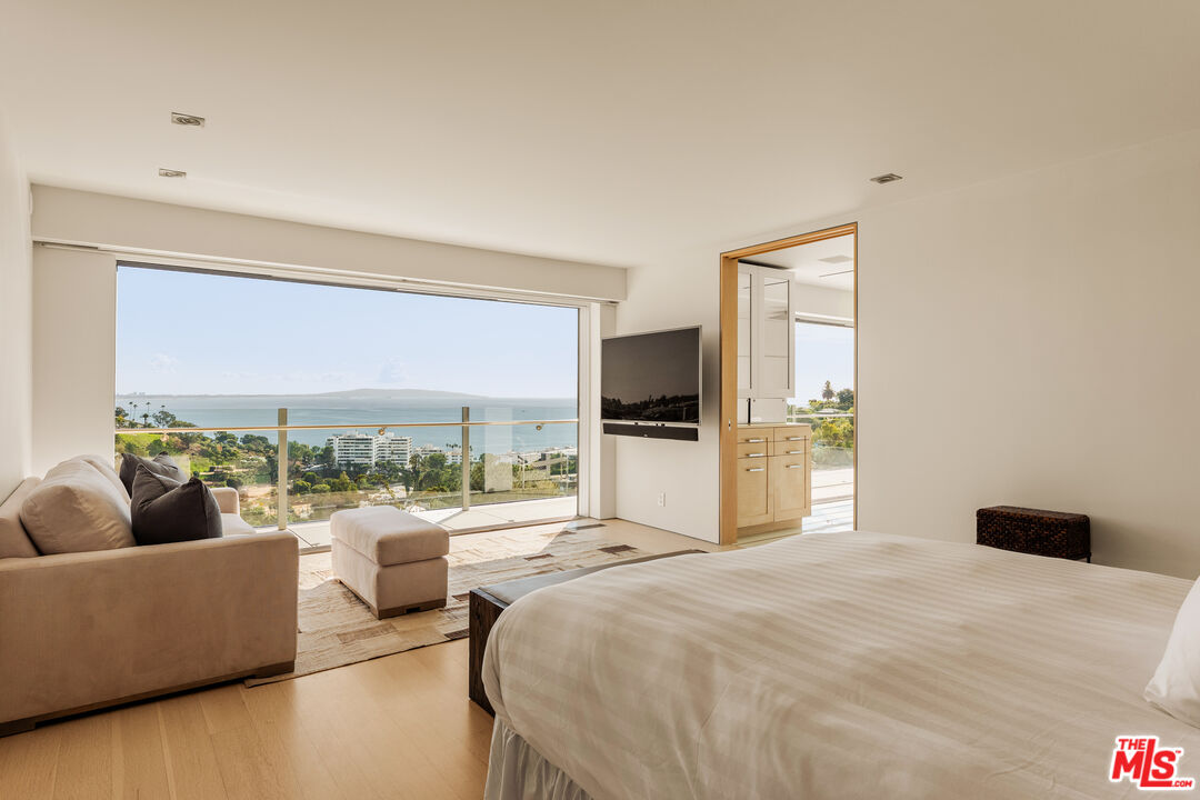 MLS #25622155 image #13