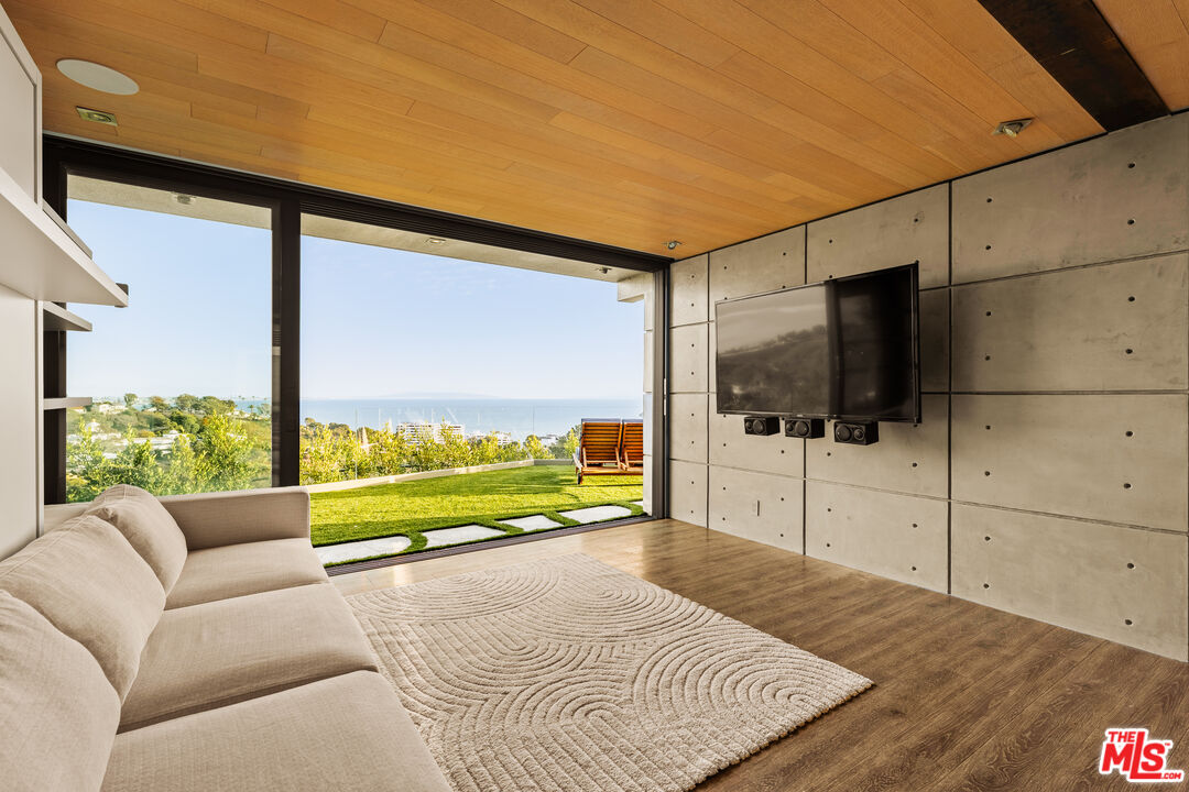 MLS #25622155 image #31