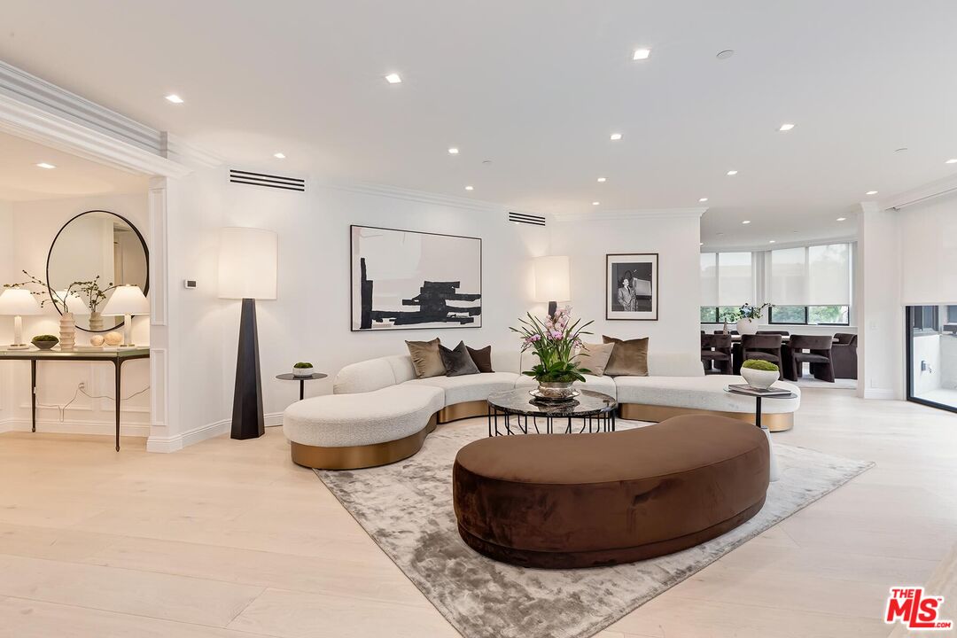 MLS #25622707 image #0