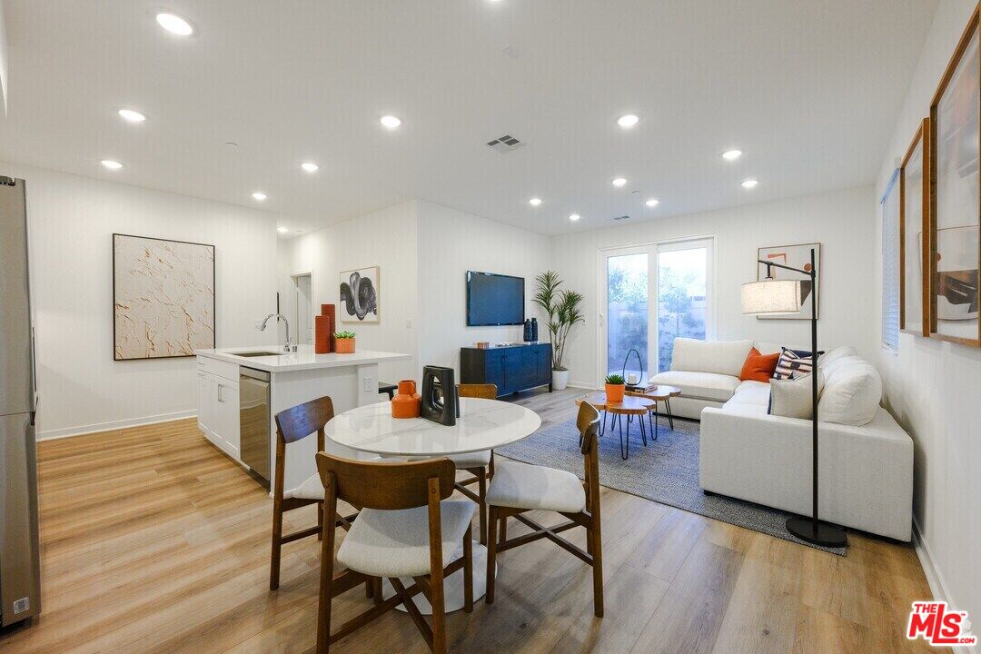 MLS #25622791 image #2