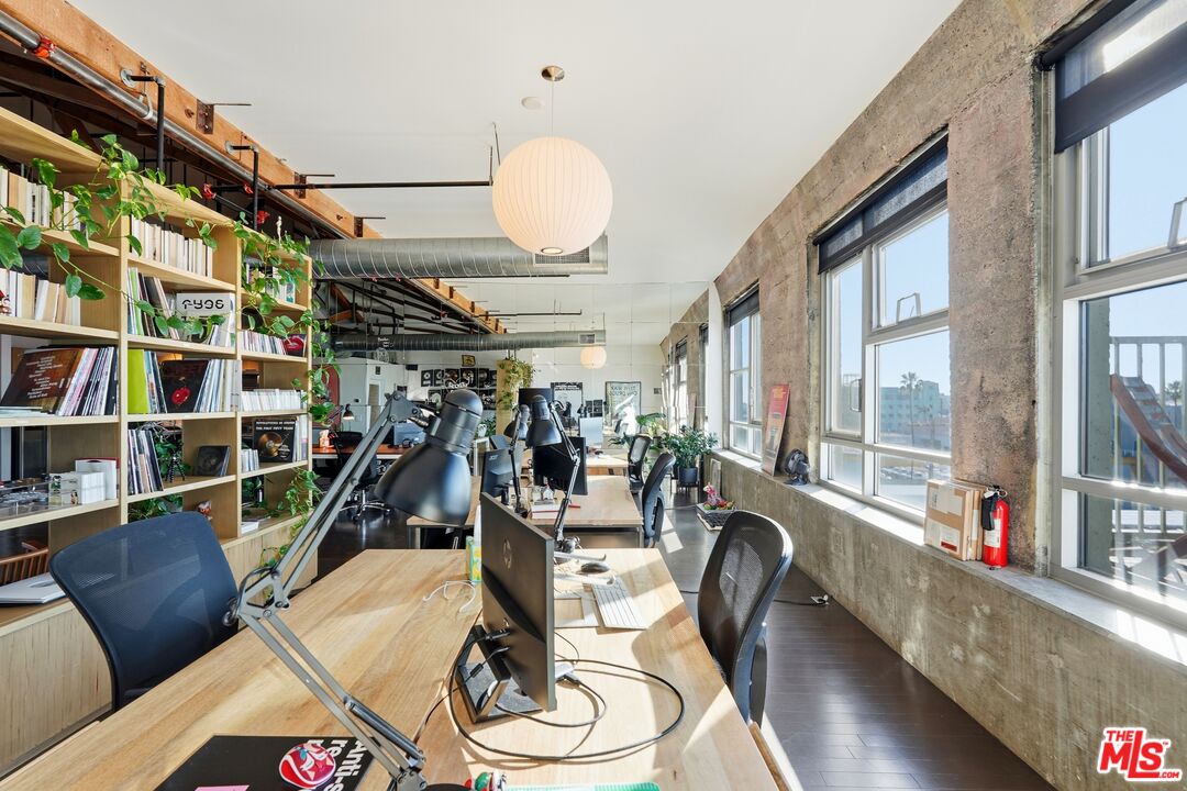 MLS #25622991 image #26