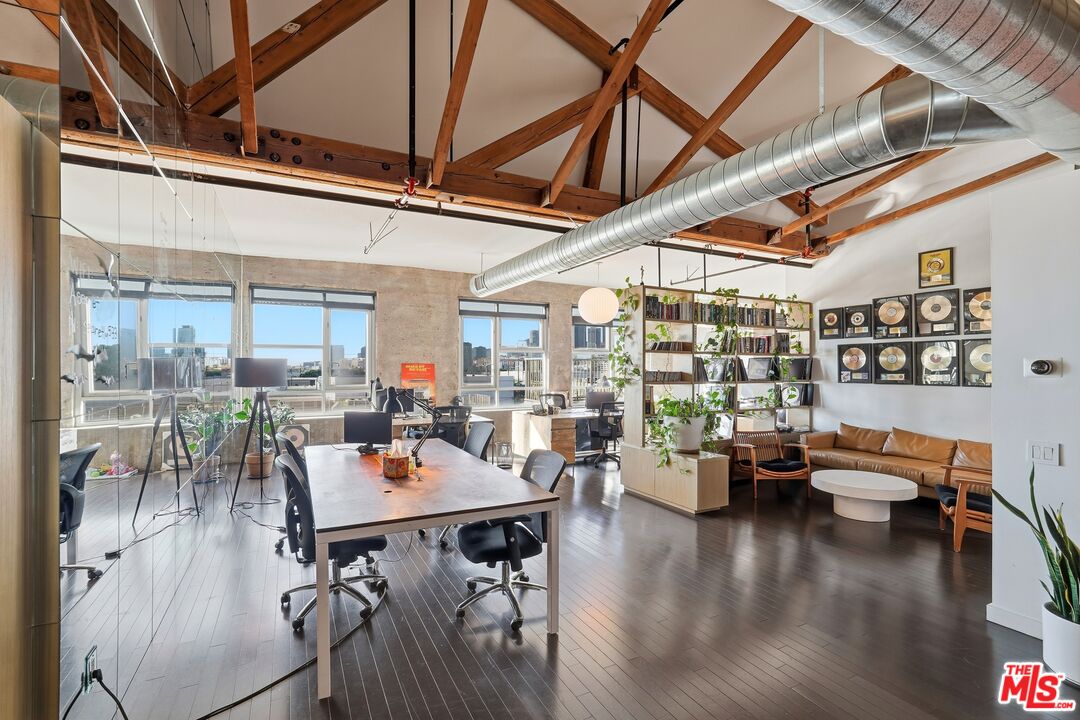 MLS #25622991 image #29