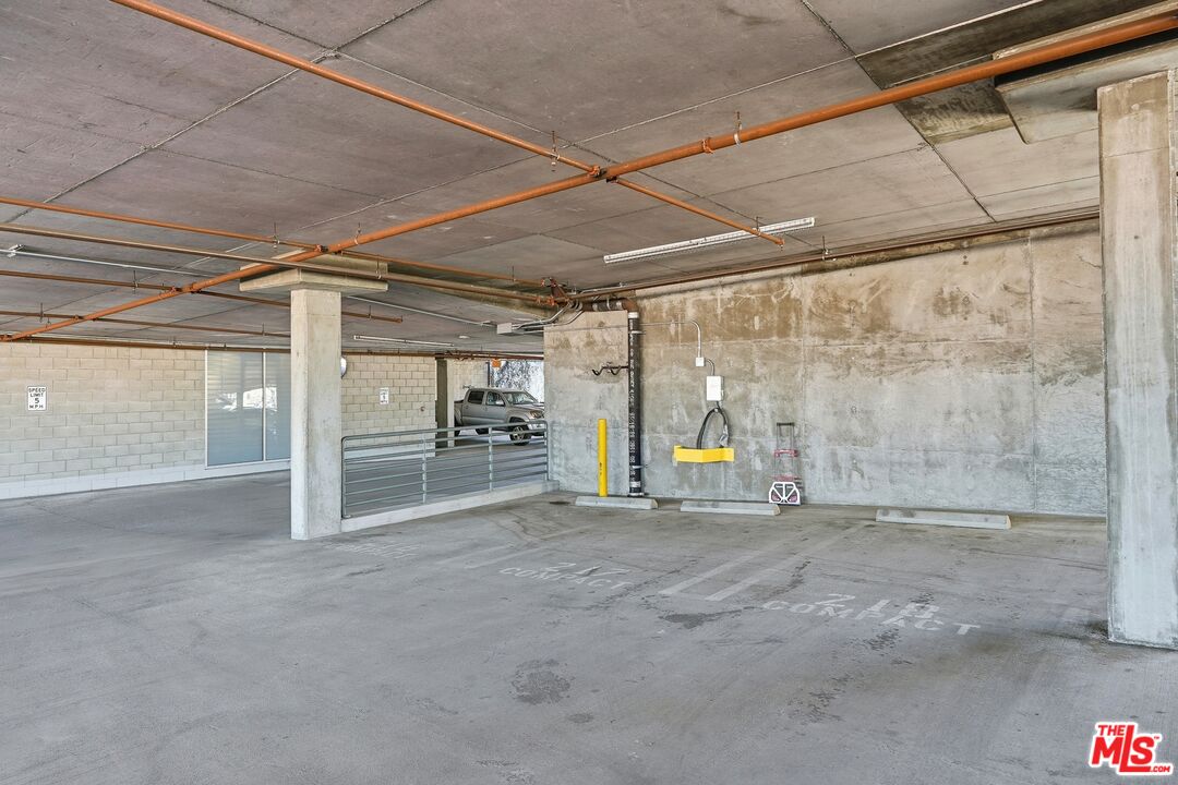 MLS #25622991 image #40