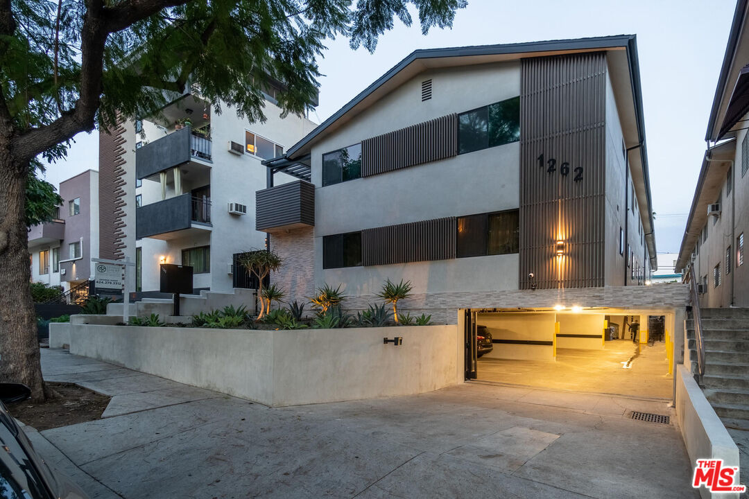 MLS #25623155 image #23