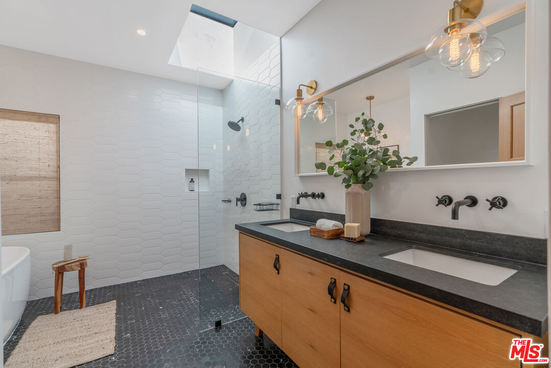 MLS #25623311 image #31