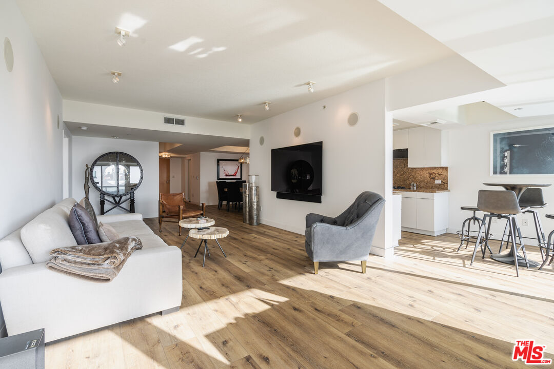 MLS #25623389 image #5