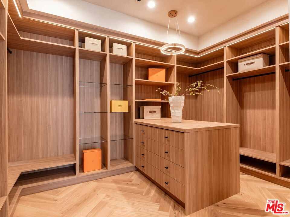 MLS #25623537 image #33