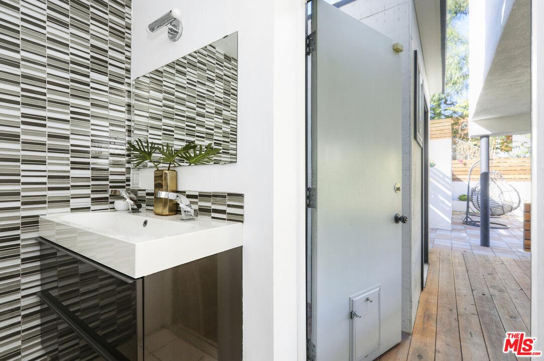 MLS #25623643 image #21