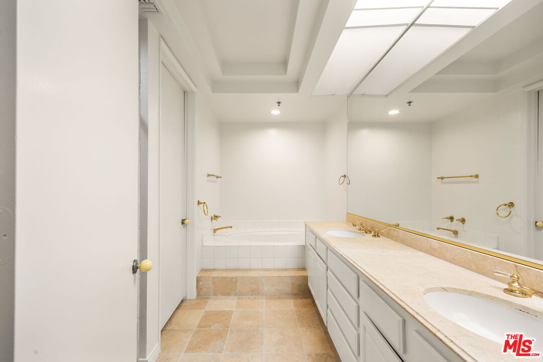 MLS #25623651 image #23