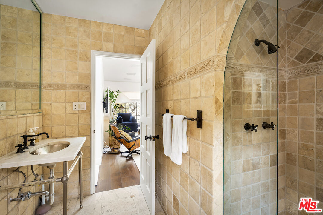 MLS #25623771 image #16