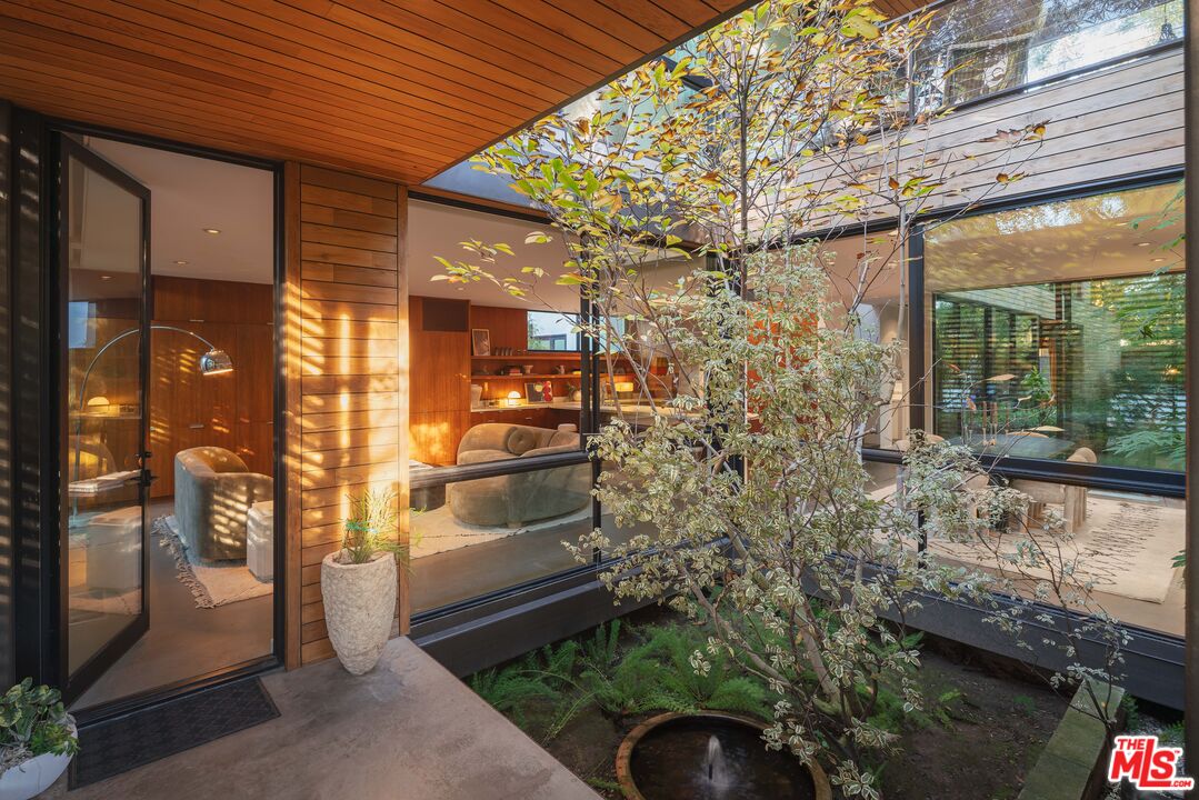 MLS #25623811 image #1