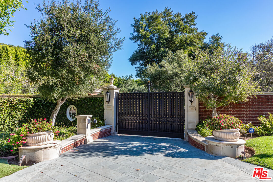 MLS #25623847 image #1