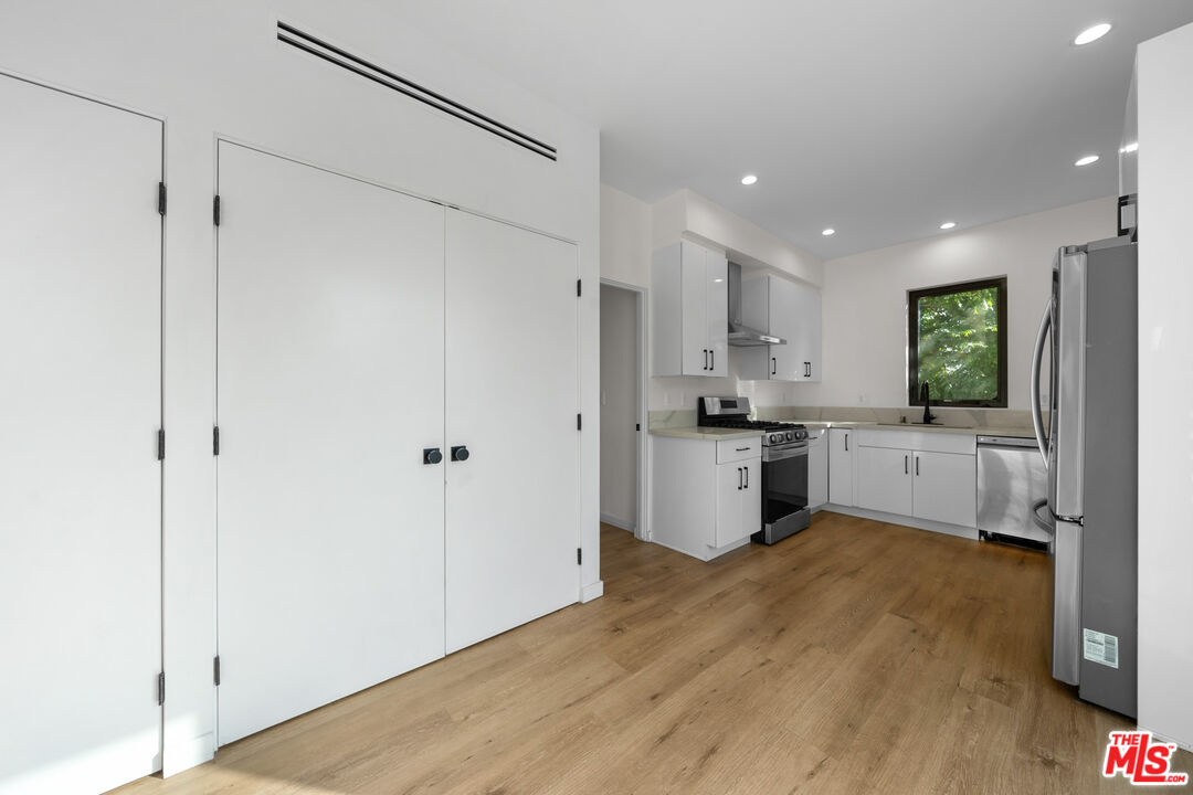 MLS #25623957 image #1