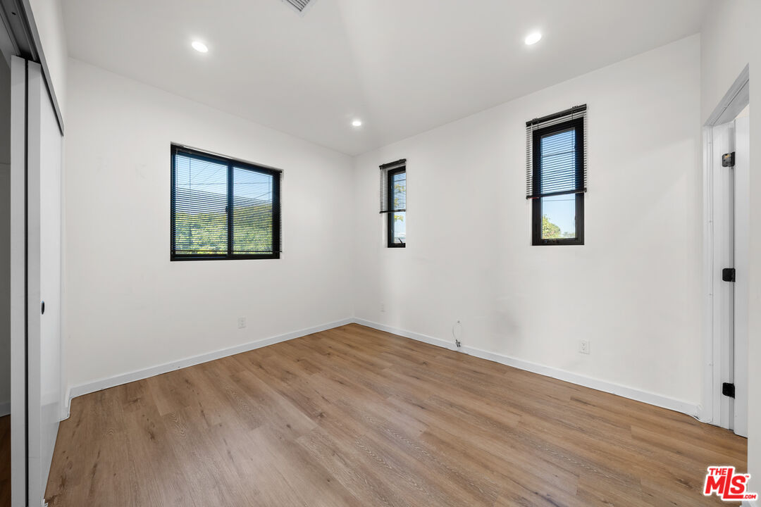 MLS #25623957 image #29