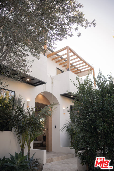 MLS #25624105 image #1