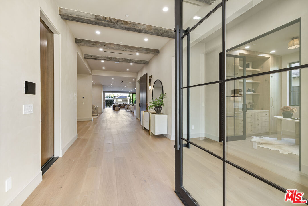 MLS #25624145 image #1