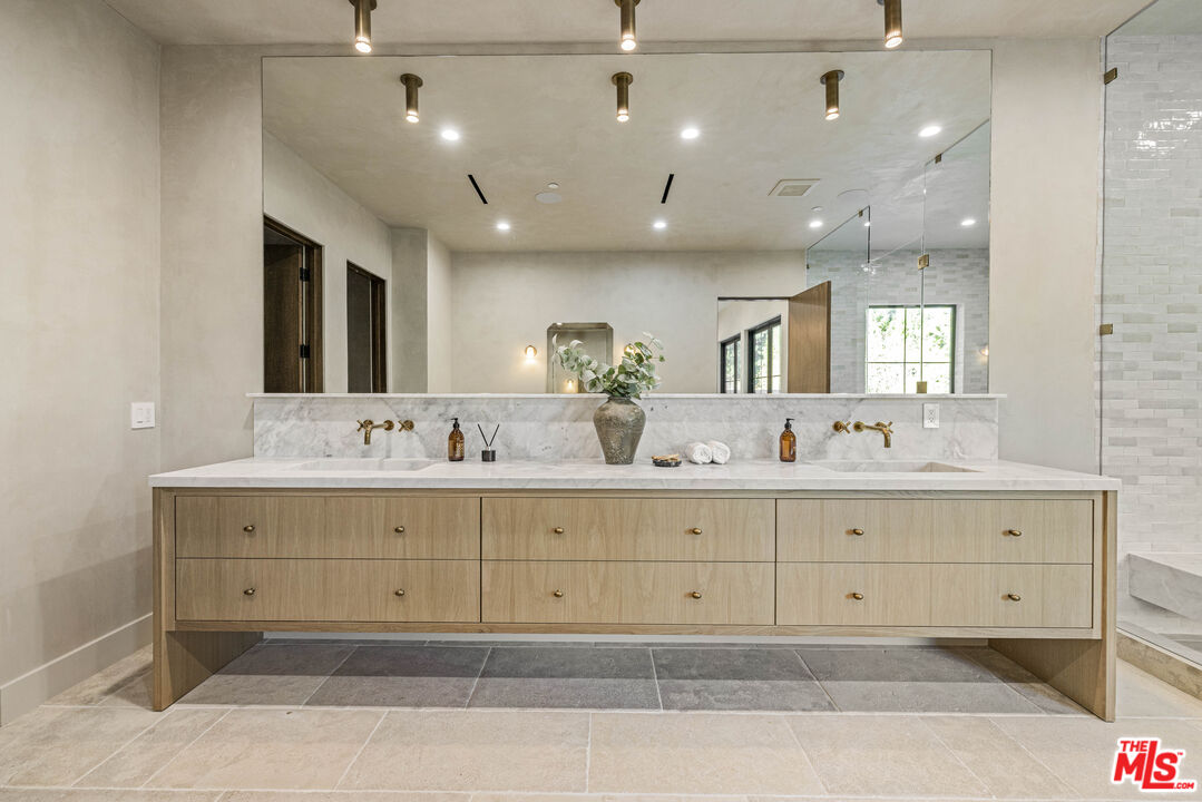 MLS #25624145 image #36