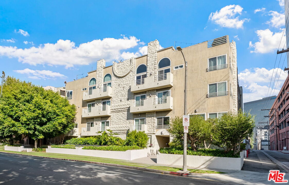 MLS #25624241 image #2