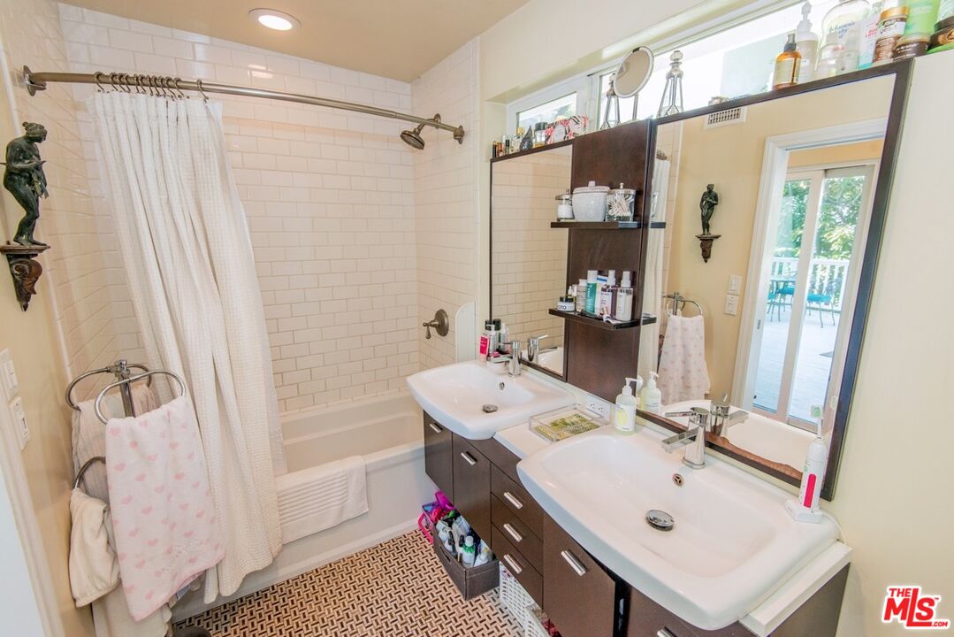 MLS #25624439 image #13