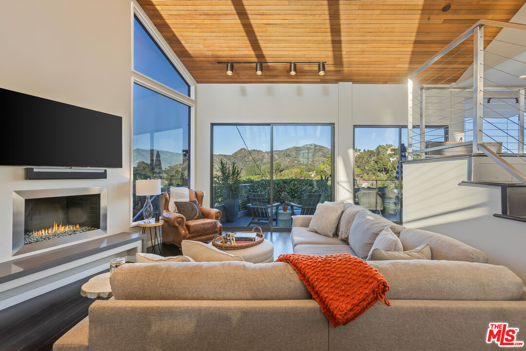 MLS #25624501 image #17