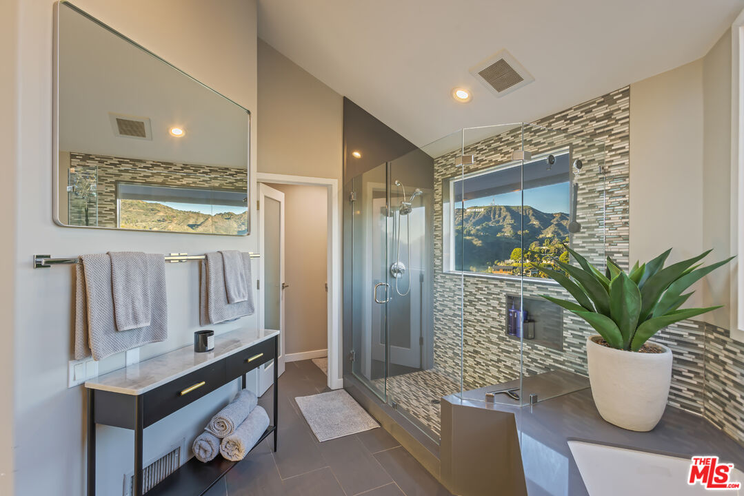 MLS #25624501 image #33