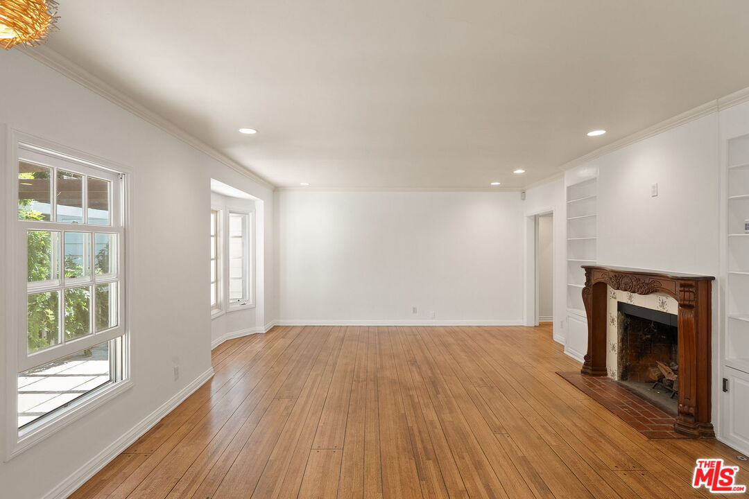 MLS #25624933 image #1