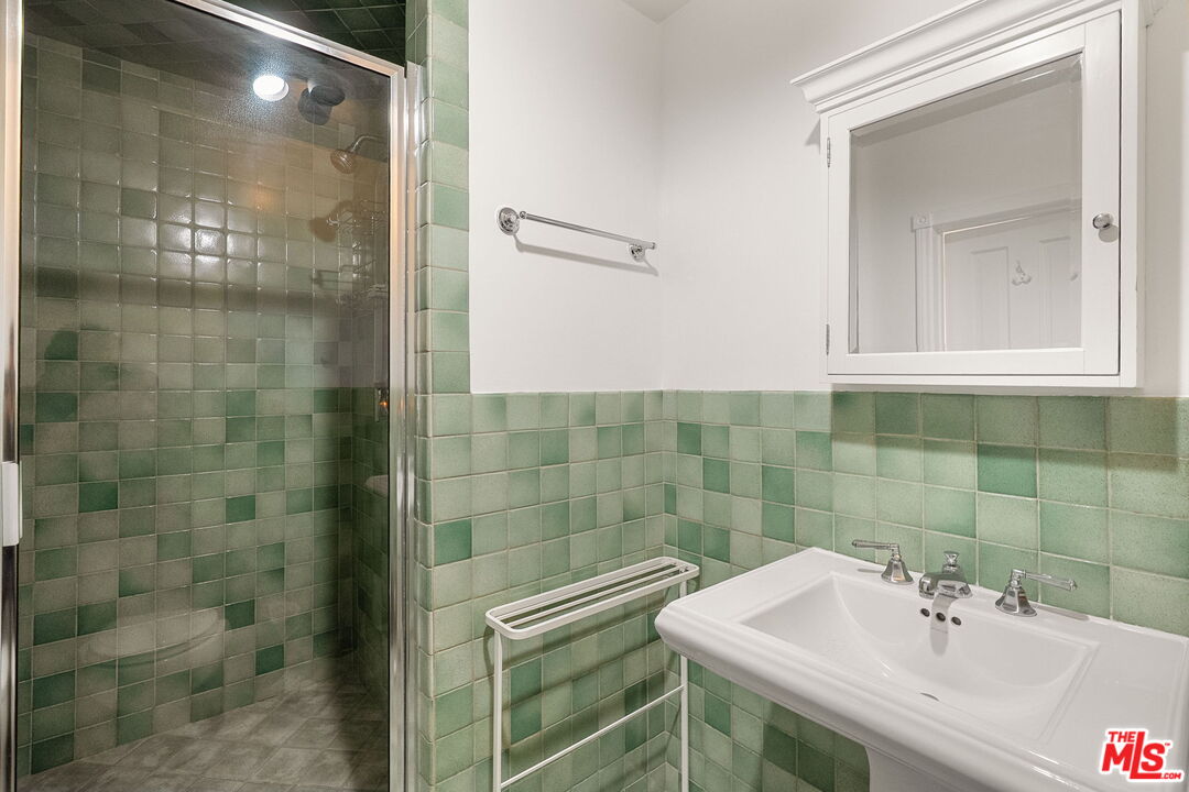 MLS #25624933 image #28